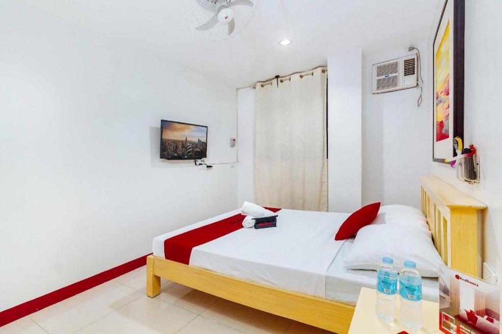 Reddoorz Near Cebu Metropolitan Cathedral Ξενοδοχείο Εξωτερικό φωτογραφία