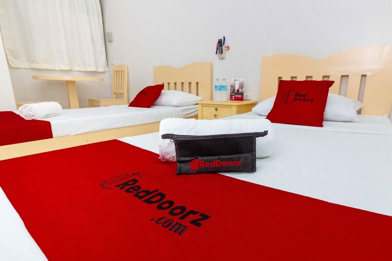 Reddoorz Near Cebu Metropolitan Cathedral Ξενοδοχείο Εξωτερικό φωτογραφία