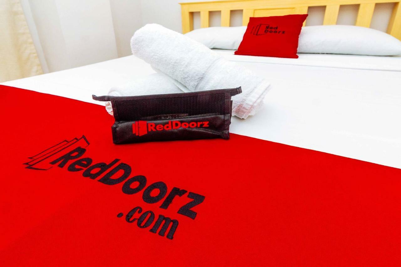 Reddoorz Near Cebu Metropolitan Cathedral Ξενοδοχείο Εξωτερικό φωτογραφία